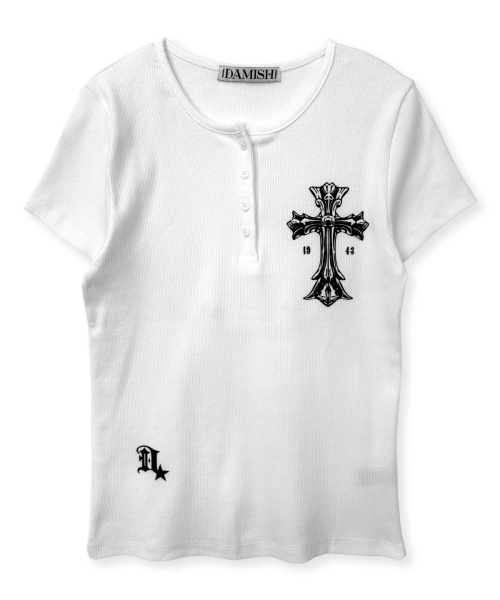 DAMISH(ダミシュ)の「ゴシッククロスヘンリーネックショートスリーブ_ホワイト(Tシャツ/カットソー・レディース・ホワイト・OS)」の2枚目の写真