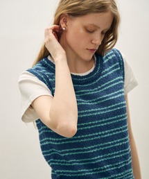 uchi.（ウチ）の「ブークレーヤーンボーダー柄編みニットベスト（ベスト）」