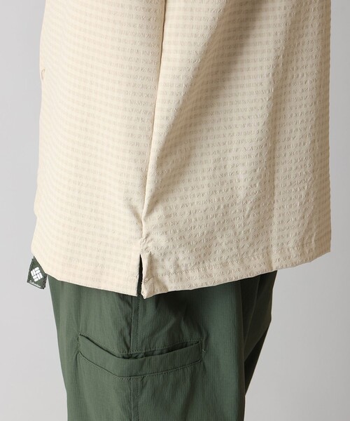 Columbia(コロンビア)の「UVカット Columbia/ ユーティライザー ショートスリーブ キャンプシャツ /コロンビア(シャツ/ブラウス・メンズ・ホワイト/ベージュ/ネイビー/ブルー・M/L/XL/S)」の22枚目の写真
