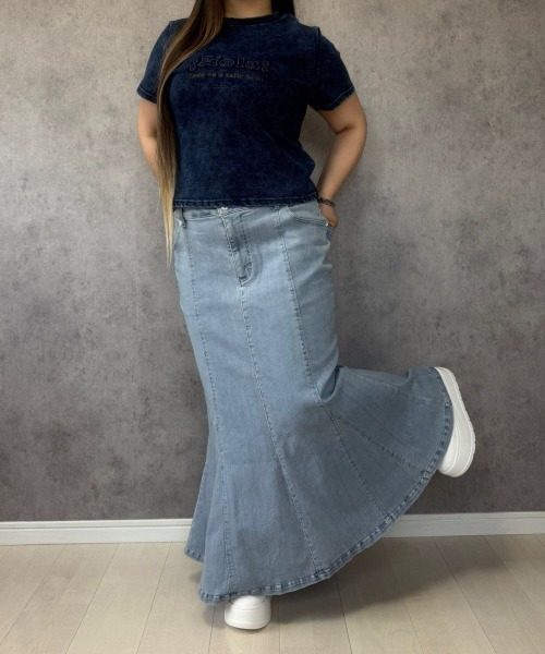 SMILE LAND(スマイルランド)の「【maryさんコラボ】ケミカルウオッシュロゴパッチTシャツ<大きいサイズ有>(Tシャツ/カットソー・レディース・インディゴブルー/ブラウン・3L/LL/L/M)」の4枚目の写真