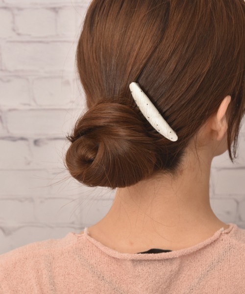Mayree(メイリー)の「【float】ドッド柄 ヘアコーム(その他ヘアアクセサリー・レディース・グレイッシュブルー/ベビーピンク/ホワイト/ブラック・FREE)」の6枚目の写真