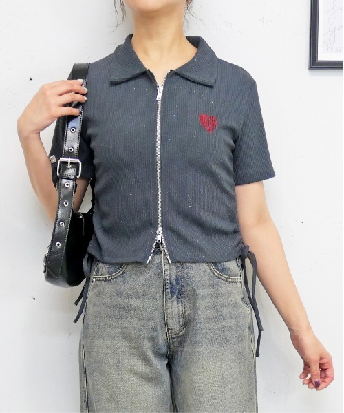 FUN(ファン)の「ラメジップカットソー(Tシャツ/カットソー・レディース・ピンク/ネイビー/チャコールグレー/オフホワイト/レッド/ブラック・FREE/M/L)」の1枚目の写真