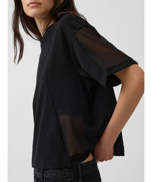 GAP(ギャップ)の「オーバーサイズ シアー シーム Tシャツ(Tシャツ/カットソー・レディース・ホワイト/ブラック・XS/M/S/L/XL/XXS)」の1枚目の写真