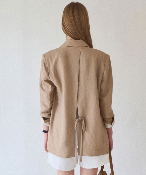 SLOWLOLLI（スローローリ）の「Turn up linen blazer_2 Colors（テーラードジャケット・レディース・Beige/ネイビー・FREE）」の4枚目の写真