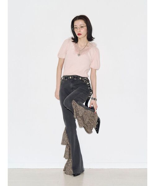 jouetie(ジュエティ)の「パターンフリルドッキングフレアデニム(デニムパンツ・レディース・ブルー/ブラック・SMALL/MEDIUM)」の12枚目の写真