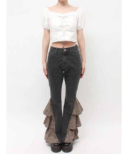 jouetie(ジュエティ)の「パターンフリルドッキングフレアデニム(デニムパンツ・レディース・ブルー/ブラック・SMALL/MEDIUM)」の13枚目の写真