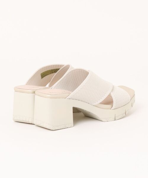 inter-chaussures(インターショシュール)の「【bussola】クロスニットミュールサンダル (95701U)(サンダル・レディース・アイボリー/ブラック・38/36/37/35)」の3枚目の写真