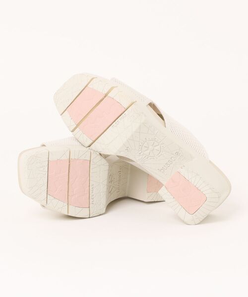 inter-chaussures(インターショシュール)の「【bussola】クロスニットミュールサンダル (95701U)(サンダル・レディース・アイボリー/ブラック・38/36/37/35)」の4枚目の写真