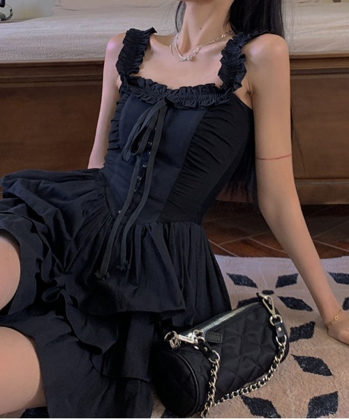 &soiree(アンドソワレ)の「レースアップシャーリングミニキャミワンピース(ワンピース・レディース・ブラック・SMALL/MEDIUM/LARGE/X-LARGE)」の3枚目の写真