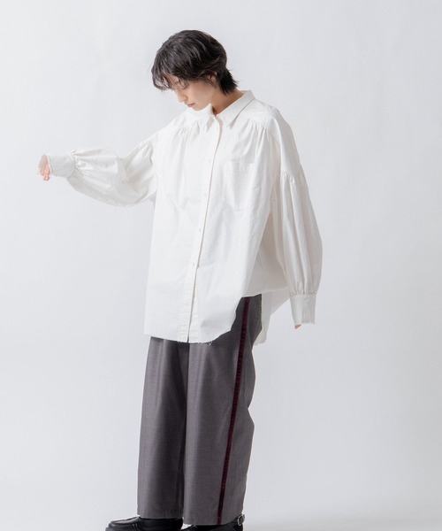 WHYTO.(ホワイト)の「「WHYTO. / ホワイト」oxford volume blouse(シャツ/ブラウス・レディース・サックスブルー/オフホワイト・36/38)」の9枚目の写真