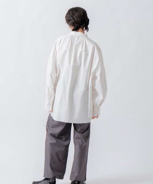 WHYTO.(ホワイト)の「「WHYTO. / ホワイト」oxford volume blouse(シャツ/ブラウス・レディース・サックスブルー/オフホワイト・36/38)」の13枚目の写真