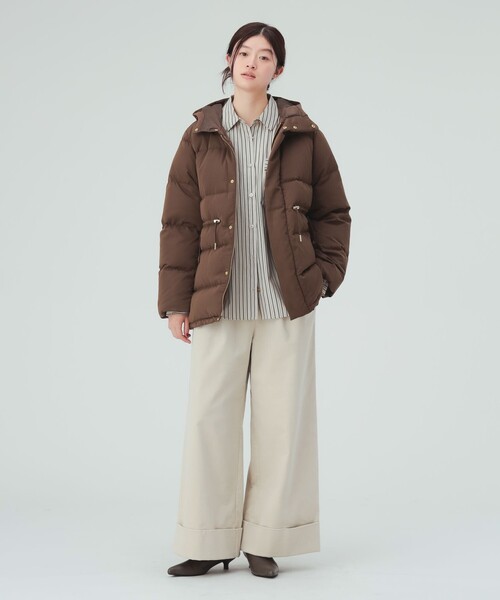 BEAMS HEART(ビームスハート)の「河田フェザー ミドル ダウンコート(ダウンジャケット/コート・レディース・ブラウン/ブラック・SMALL/MEDIUM)」の8枚目の写真