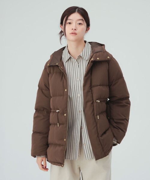BEAMS HEART(ビームスハート)の「河田フェザー ミドル ダウンコート(ダウンジャケット/コート・レディース・ブラウン/ブラック・SMALL/MEDIUM)」の10枚目の写真