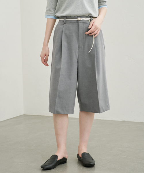 SLOBE IENA(スローブイエナ)の「《接触冷感/防シワ》2WAY TRトロバミューダスラックス(その他パンツ・レディース・グレー/ブラウン・36/38)」の1枚目の写真