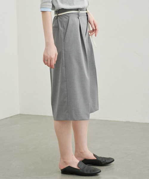 SLOBE IENA(スローブイエナ)の「《接触冷感/防シワ》2WAY TRトロバミューダスラックス(その他パンツ・レディース・グレー/ブラウン・36/38)」の8枚目の写真