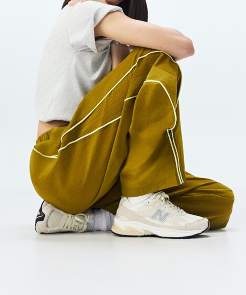 NEW BALANCE(ニューバランス)の「<New Balance>U2010 スニーカー(スニーカー・レディース・ライトグレー/ブラック・22.5cm/23cm/23.5cm/24cm/24.5cm/25cm)」の5枚目の写真