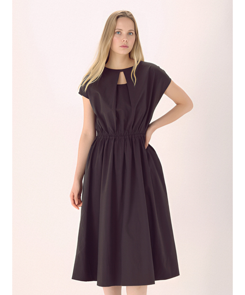 ACUD(アクド)の「Front Cut Banding Dress _Brown(ワンピース・レディース・ブラウン・FREE)」の2枚目の写真