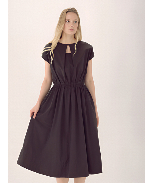 ACUD(アクド)の「Front Cut Banding Dress _Brown(ワンピース・レディース・ブラウン・FREE)」の3枚目の写真
