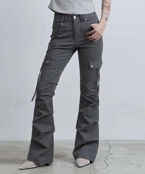 as you are（アズユーアー）の「◇ASYOUARE◇ブランド直輸入正規品/サイドタックブーツカットパンツ SIDE TUCK BOOT-CUT PANTS（カーゴパンツ・レディース・チャコール/ブラック・S/M）」の19枚目の写真