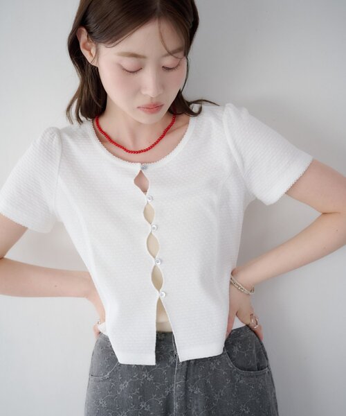 Kastane(カスタネ)の「【花柄&無地】ピコポコTEE(Tシャツ/カットソー・レディース・オフホワイト/ホワイト/ネイビー/サックスブルー/イエロー・FREE)」の1枚目の写真