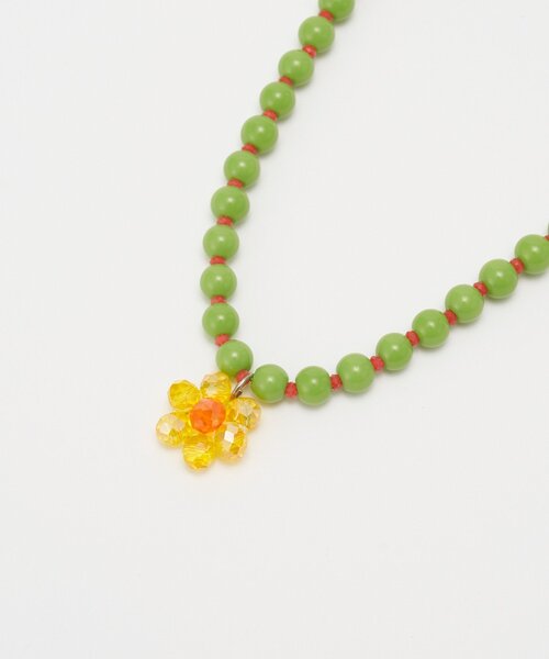 HELLO.SANFRANCISCO(ハローサンフランシスコ)の「【HELLO.SANFRANCISCO/ハローサンフランシスコ】フラワービーズネックレス(ネックレス・レディース・ホワイト/グリーン・ONE SIZE)」の9枚目の写真