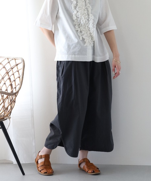 ubasoku(ウバソク)の「ubasoku 近江晒 反発CC加工 50sタイプライター ウエスト切替前後2タック裾スリット ボールパンツ(その他パンツ・レディース・オリーブ/スミクロ/ベージュ・FREE)」の5枚目の写真