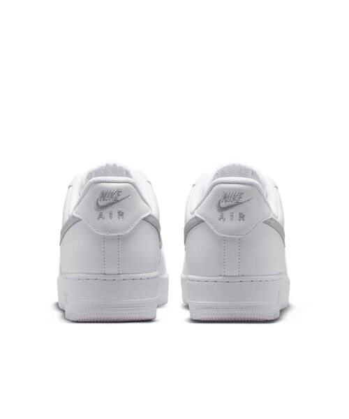 NIKE(ナイキ)の「ナイキ エア フォース 1 '07 メンズシューズ / Nike Air Force 1 '07 Men's Shoes FJ4146-134 White(スニーカー・メンズ・ホワイト・27.5/26.5/28.5/24/27/26/30/29.5/29/28/25.5/25/24.5)」の8枚目の写真