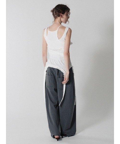 ELCHELE(エルチェレ)の「FRILL CUT CAMI(Tシャツ/カットソー・レディース・ブルー/オフホワイト/スミクロ・FREE)」の13枚目の写真