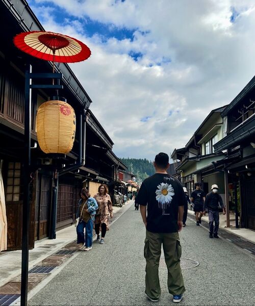 BEOM(ボム)の「メルティングデイジー オーバーサイズTシャツ ブラック(Tシャツ/カットソー・メンズ・その他・1/2)」の21枚目の写真