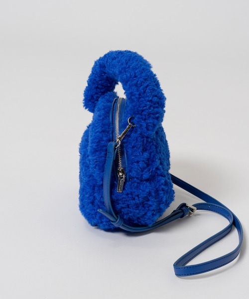 MAISON SPECIAL(メゾンスペシャル)の「【2026Autumn PRE-ORDER】Fur Round Mini Bag/ファーラウンドミニバッグ(ハンドバッグ・レディース・ブルー/ブラック/アイボリー/マルチ・FREE)」の14枚目の写真