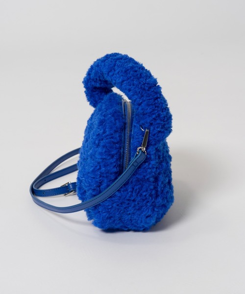 MAISON SPECIAL(メゾンスペシャル)の「【2026Autumn PRE-ORDER】Fur Round Mini Bag/ファーラウンドミニバッグ(ハンドバッグ・レディース・ブルー/ブラック/アイボリー/マルチ・FREE)」の15枚目の写真