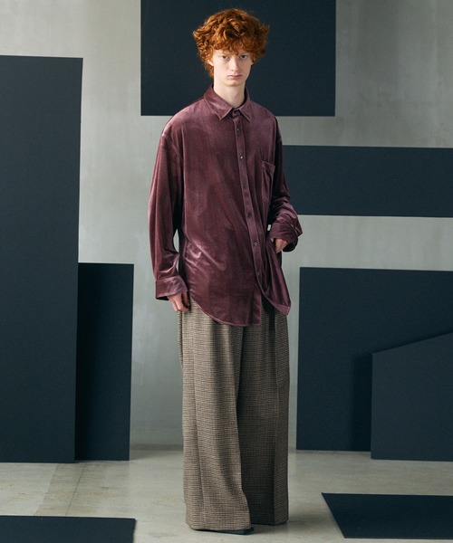 MAISON SPECIAL(メゾンスペシャル)の「《UNISEX》Glossy Velour Prime-Over Long Sleeve Shirt Coat/グロッシーベロアプライムオーバーシャツコート【MAISON SPECIAL/メゾンスペシャル】(シャツ/ブラウス・メンズ・ピンク/グレイッシュベージュ/ブラック/ネイビー・0/2/1)」の5枚目の写真
