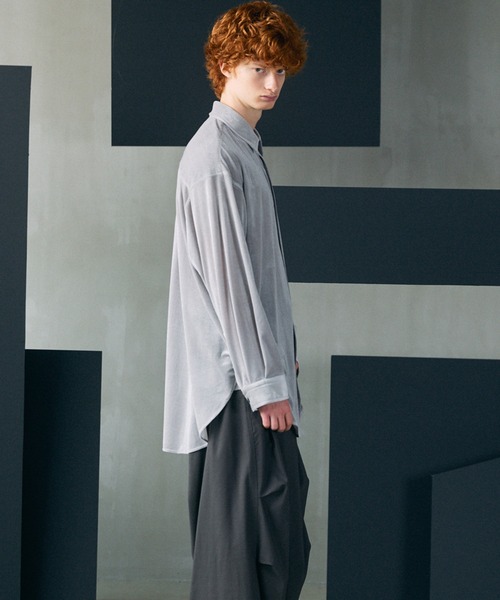 MAISON SPECIAL(メゾンスペシャル)の「《UNISEX》Glossy Velour Prime-Over Long Sleeve Shirt Coat/グロッシーベロアプライムオーバーシャツコート【MAISON SPECIAL/メゾンスペシャル】(シャツ/ブラウス・メンズ・ピンク/グレイッシュベージュ/ブラック/ネイビー・0/2/1)」の20枚目の写真
