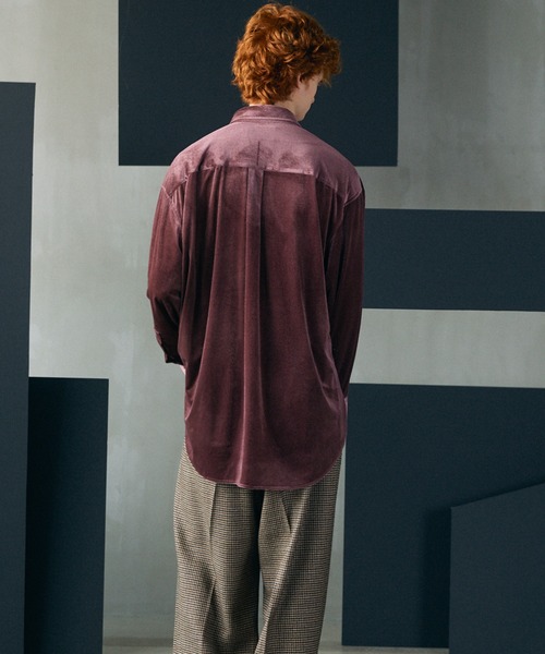 MAISON SPECIAL(メゾンスペシャル)の「《UNISEX》Glossy Velour Prime-Over Long Sleeve Shirt Coat/グロッシーベロアプライムオーバーシャツコート【MAISON SPECIAL/メゾンスペシャル】(シャツ/ブラウス・メンズ・ピンク/グレイッシュベージュ/ブラック/ネイビー・0/2/1)」の13枚目の写真