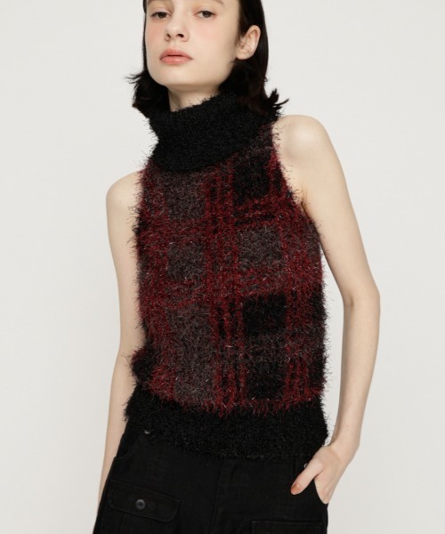 SLY（スライ）の「SHAGGY CHECK H/N KNIT シャギーチェックホルターネックニット 夏服　秋服 冬服（ニット/セーター・レディース・カーキ/ブラック系その他2・FREE）」の2枚目の写真