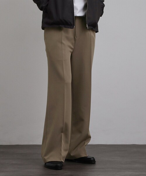 tk.TAKEO KIKUCHI(ティーケータケオキクチ)の「【防シワ/ストレッチ/セット対応可】smart shift seriesワイドストレートパンツ(その他パンツ・メンズ・ブラウン系その他/ブラック/チャコールグレー・01/02/03)」の1枚目の写真