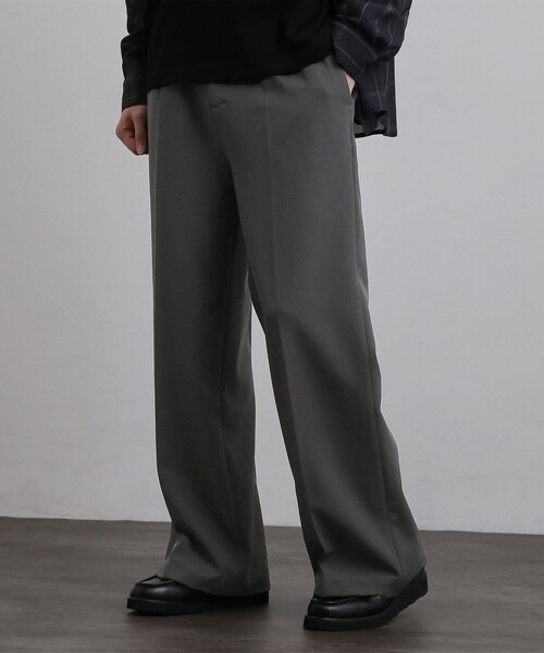tk.TAKEO KIKUCHI(ティーケータケオキクチ)の「【防シワ/ストレッチ/セット対応可】smart shift seriesワイドストレートパンツ(その他パンツ・メンズ・ブラウン系その他/ブラック/チャコールグレー・01/02/03)」の5枚目の写真