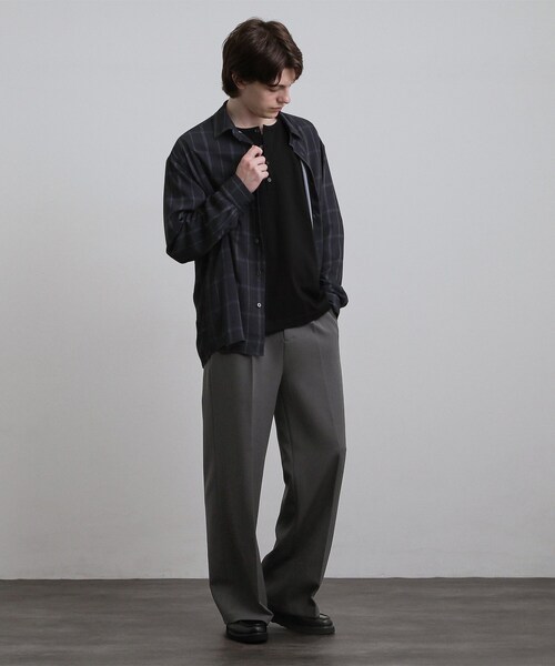 tk.TAKEO KIKUCHI(ティーケータケオキクチ)の「【防シワ/ストレッチ/セット対応可】smart shift seriesワイドストレートパンツ(その他パンツ・メンズ・ブラウン系その他/ブラック/チャコールグレー・01/02/03)」の7枚目の写真