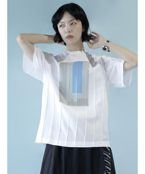 :ETHROF(イーサオブ)の「ART PRINT PINTUCK T-SHIRT(Tシャツ/カットソー・レディース・オフホワイト/ブラック・FREE)」の8枚目の写真