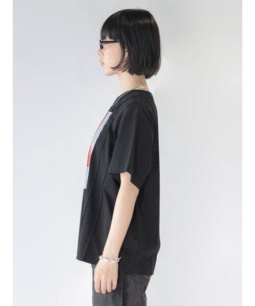 :ETHROF(イーサオブ)の「ART PRINT PINTUCK T-SHIRT(Tシャツ/カットソー・レディース・オフホワイト/ブラック・FREE)」の15枚目の写真