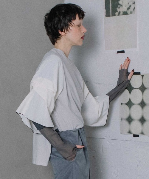 MARECHAL TERRE(マルシャルテル)の「タックフレアースリーブトップス(Tシャツ/カットソー・レディース・ライトグレー/ブラック/ネイビー/オフホワイト・MEDIUM)」の1枚目の写真