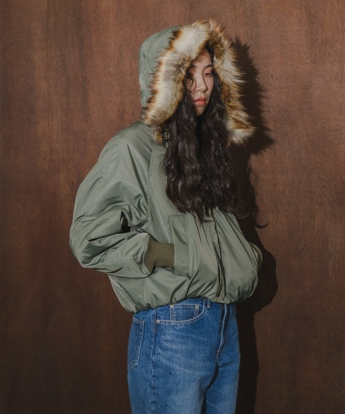 TICCA(ティッカ)の「『別注』TICCA×URBAN RESEARCH ショートN2Bジャケット(ダウンジャケット/コート・レディース・カーキ/モカ・FREE)」の9枚目の写真