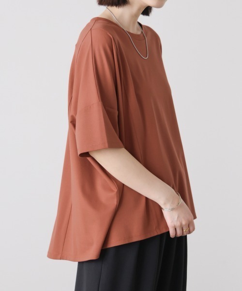 Bou Jeloud（ブージュルード）の「クリアクールワイドシルエットプルオーバー（Tシャツ/カットソー・レディース・オレンジ/ブラック/オフホワイト/ブルー・FREE）」の4枚目の写真