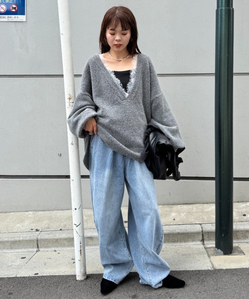 CIAOPANIC TYPY(チャオパニックティピー)の「∴深Vレースドッキングオーバーニット(ニット/セーター・レディース・グレー/レッド/ブラック/オフホワイト・ONE SIZE)」の6枚目の写真