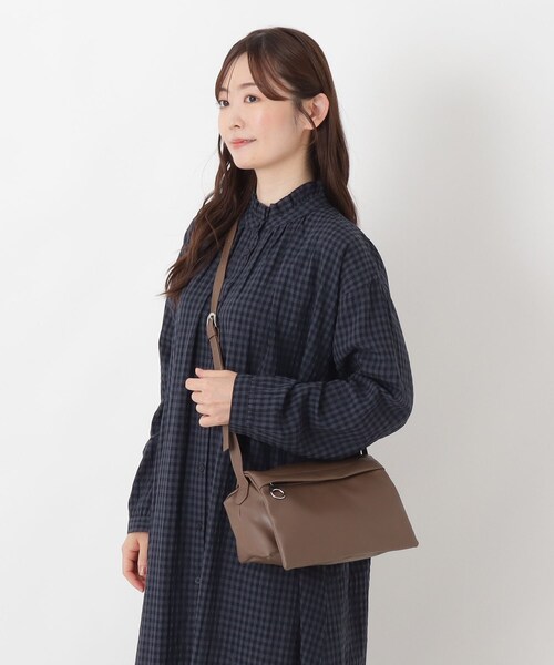 one'sterrace(ワンズテラス)の「【ワンズテラスオリジナル】TSL 合皮ポケットフラップショルダー(ショルダーバッグ・レディース・ブラック系8/ダークブラウン系8/グリーン系その他6・99)」の19枚目の写真