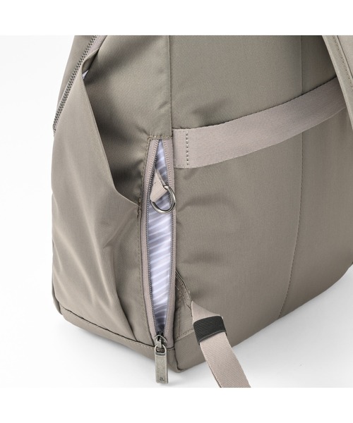 ACE GENE（エースジーン）の「【ace. GENE/エースジーン】 ルフィラ 超軽量 通勤リュック12L 480g（バックパック/リュック・レディース・ネイビー/グレイッシュベージュ/ベージュ系その他/ブラック・FREE）」の17枚目の写真