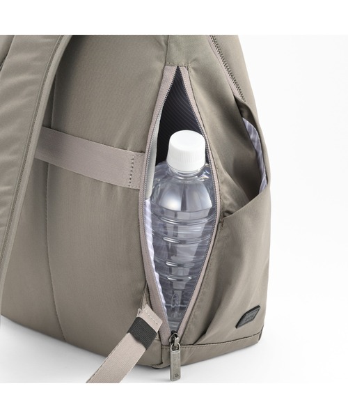 ACE GENE（エースジーン）の「【ace. GENE/エースジーン】 ルフィラ 超軽量 通勤リュック12L 480g（バックパック/リュック・レディース・ネイビー/グレイッシュベージュ/ベージュ系その他/ブラック・FREE）」の19枚目の写真