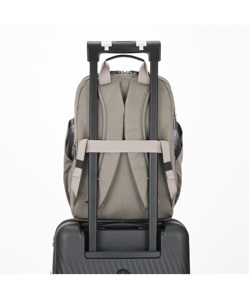 ACE GENE（エースジーン）の「【ace. GENE/エースジーン】 ルフィラ 超軽量 通勤リュック12L 480g（バックパック/リュック・レディース・ネイビー/グレイッシュベージュ/ベージュ系その他/ブラック・FREE）」の11枚目の写真