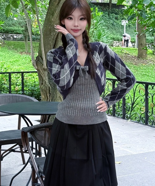 AsheKsha（アシクシャ）の「【セットアイテム】ダイヤ柄ショートカーディガン＋キャミソール 2 点セット V ネックリボン付き レディーストップス（ニット/セーター・レディース・ネイビー・M）」の16枚目の写真