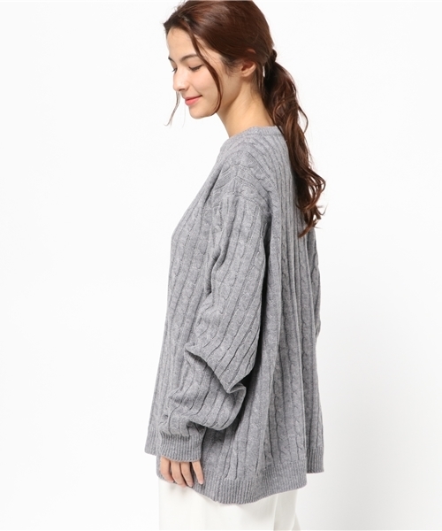 PUNYUS（プニュズ）の「ケーブルニット（ニット/セーター・レディース・ワイン/ベージュ/杢グレー/ダークグリーン/オフホワイト/マスタード・2/4/1/3）」の8枚目の写真